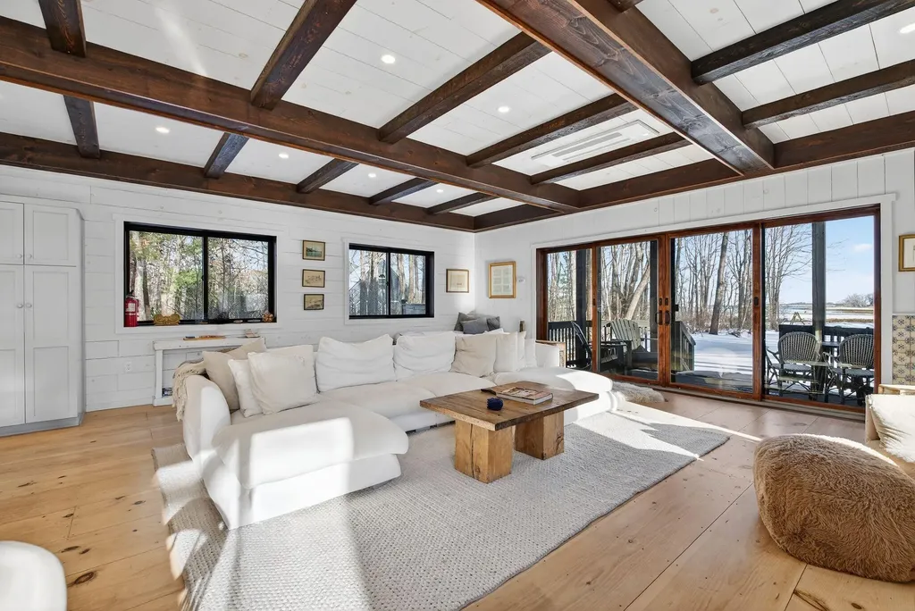 41 Mills Road Kennebunkport ME 04046