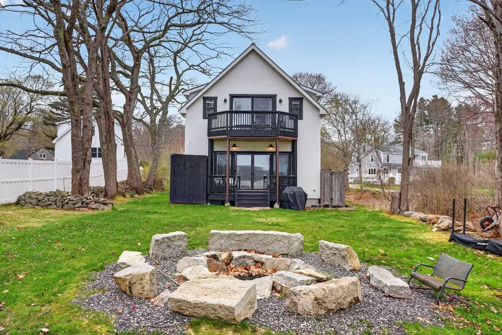 41 Mills Road Kennebunkport ME 04046
