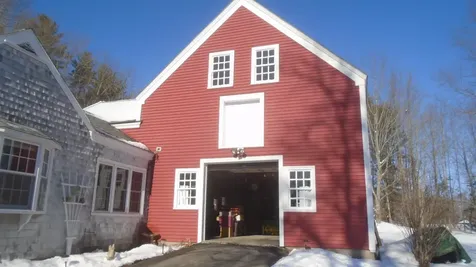 629 W Auburn Road Auburn ME 04210