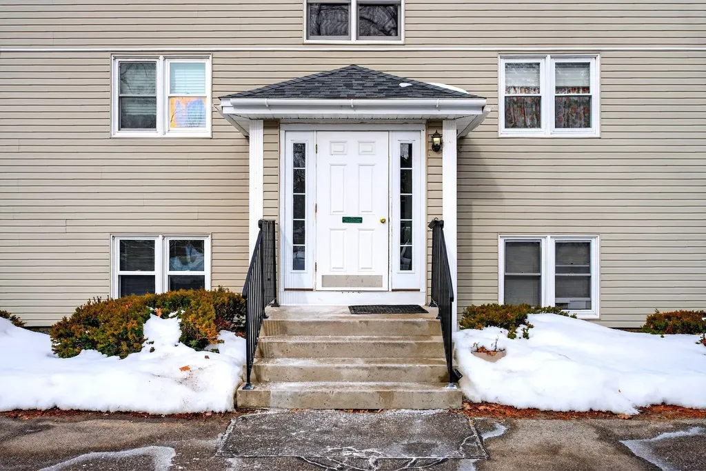 2 Ryefield Drive Old Orchard Beach ME 04064