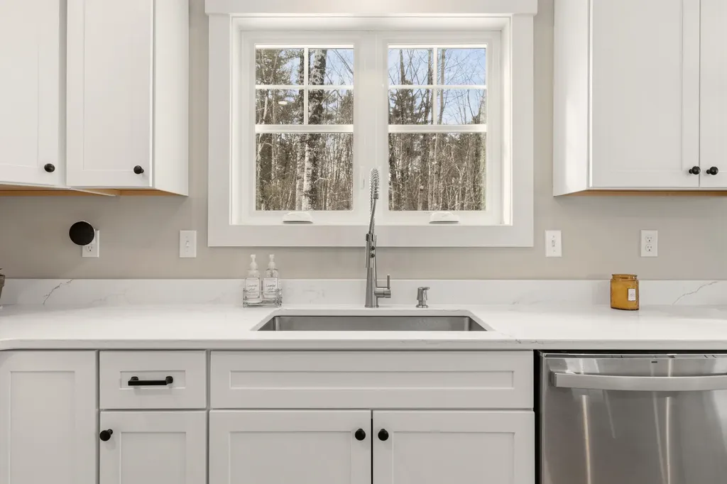 9 Cobblestone Street Falmouth ME 04105