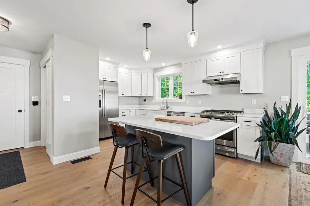 9 Cobblestone Street Falmouth ME 04105