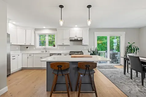 9 Cobblestone Street Falmouth ME 04105