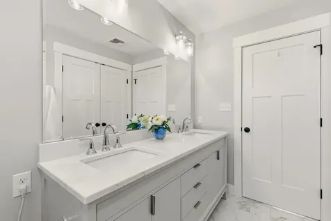 9 Cobblestone Street Falmouth ME 04105