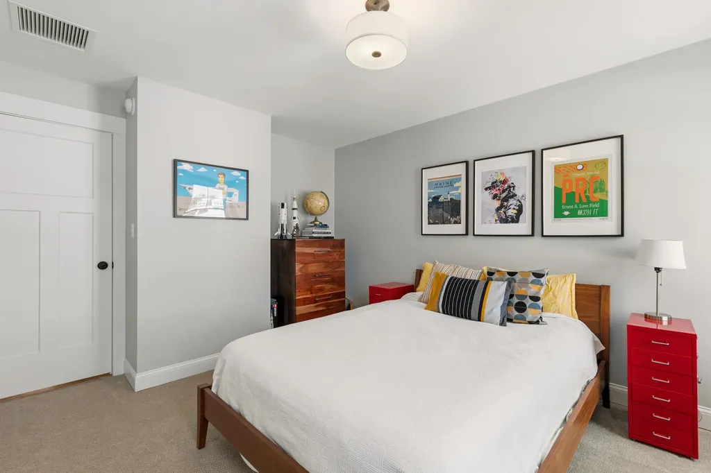9 Cobblestone Street Falmouth ME 04105