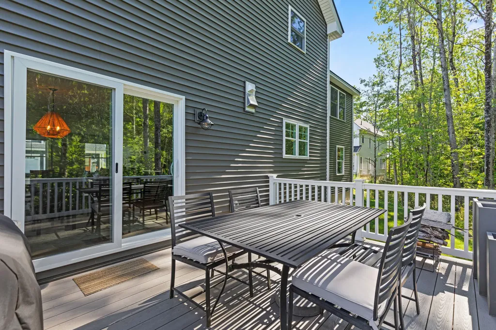 9 Cobblestone Street Falmouth ME 04105