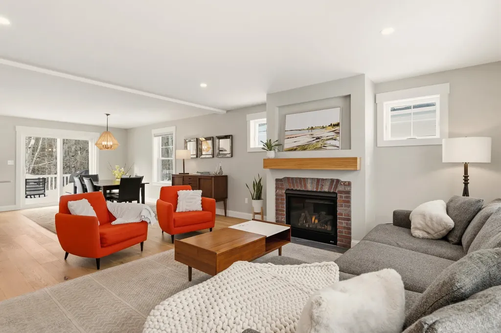 9 Cobblestone Street Falmouth ME 04105