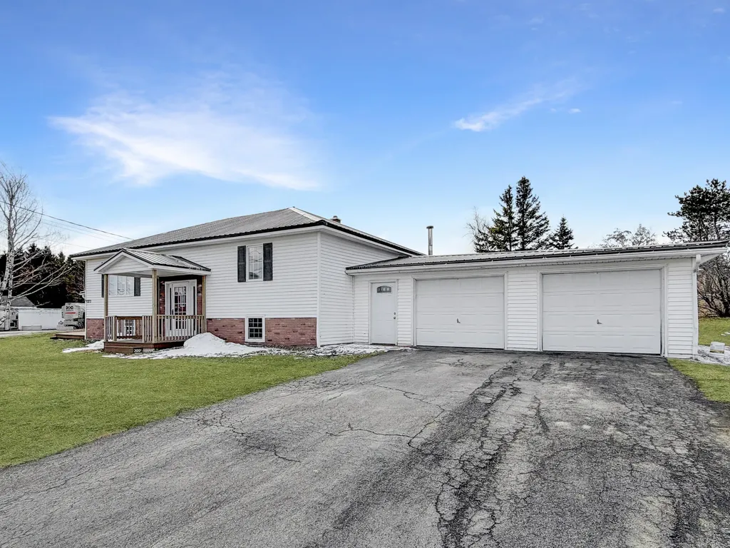 272 Main Street Saint Agatha ME 04772