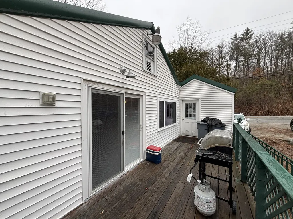 732 Roosevelt Trail Casco ME 04015