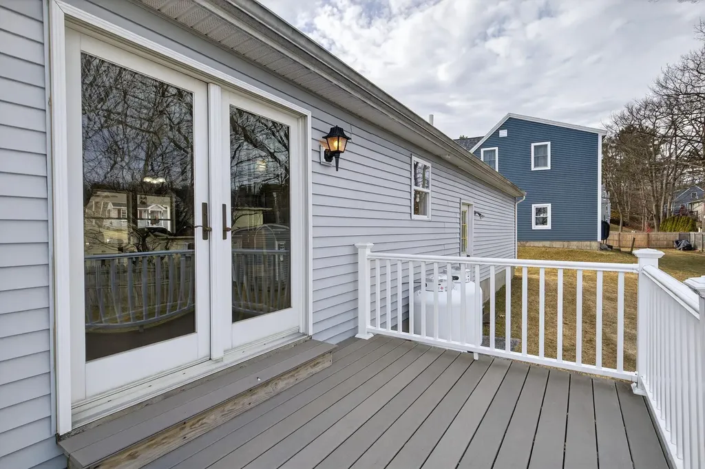 6 Priscilla Avenue Biddeford ME 04005