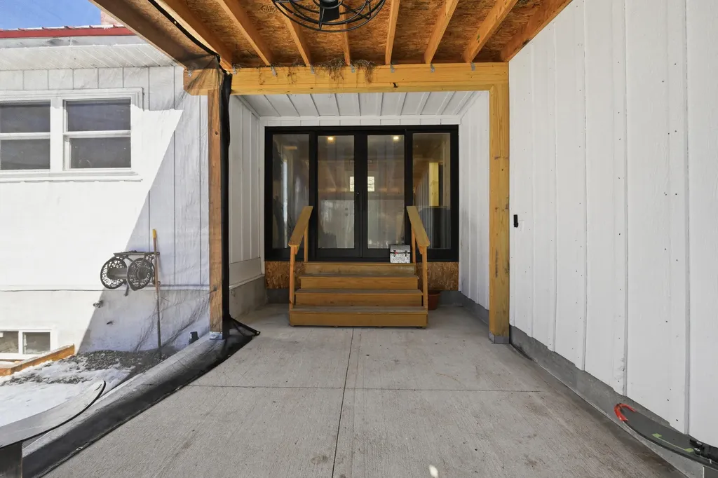 102 Harlow Hill Road Mexico ME 04257