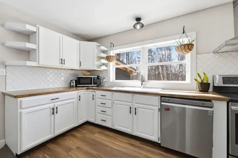 102 Harlow Hill Road Mexico ME 04257