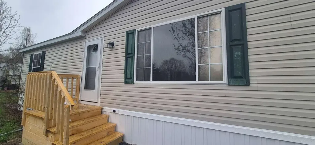 10 Overlook Drive Bowdoin ME 04287