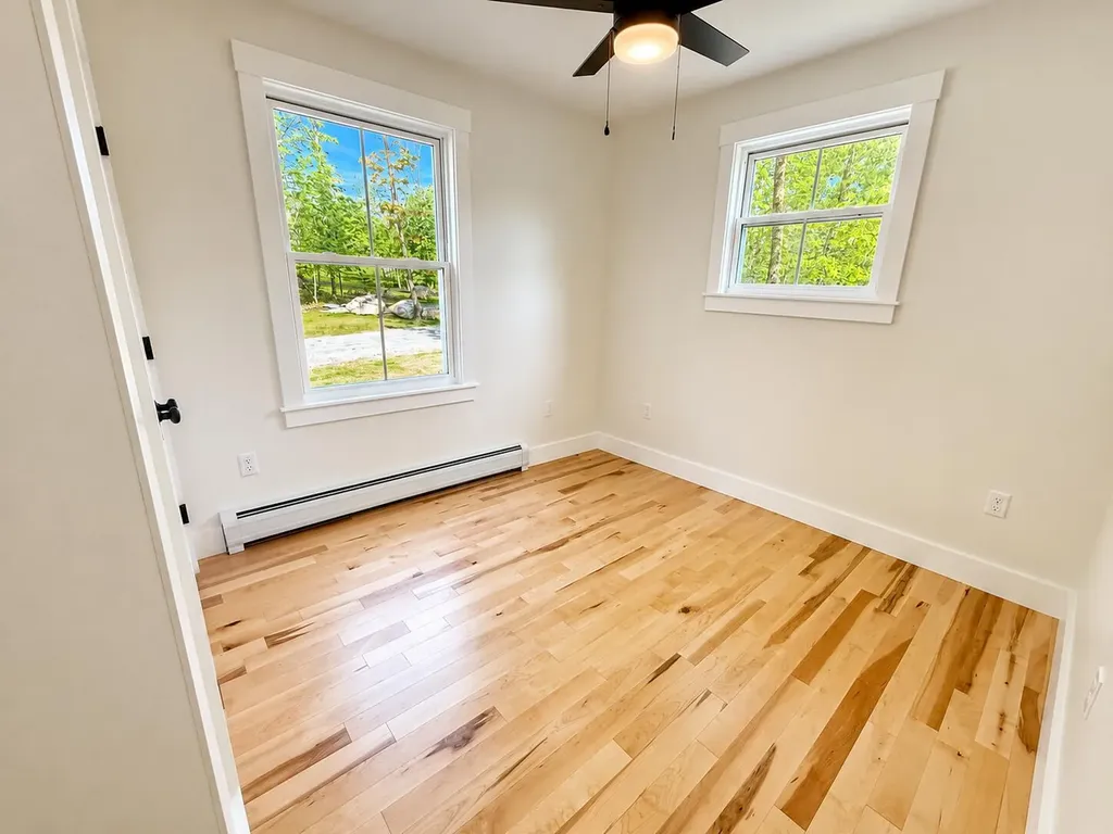 9 Evelyn's Way Hollis ME 04042