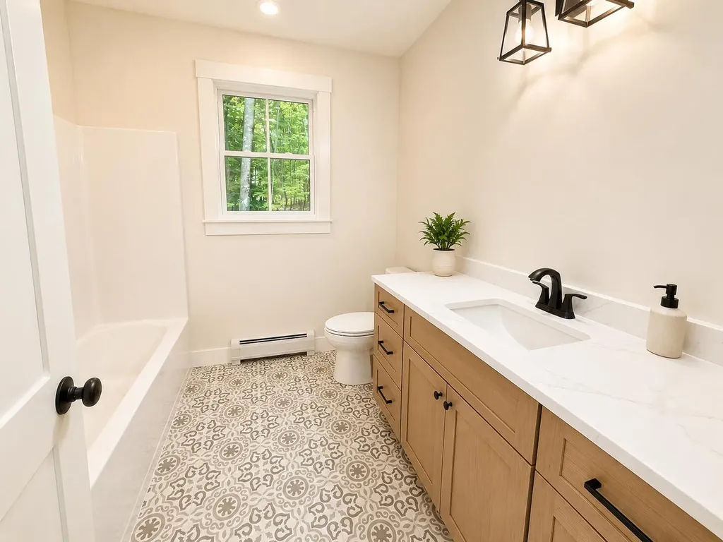 9 Evelyn's Way Hollis ME 04042