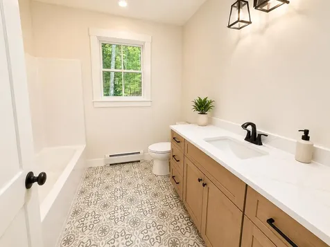 9 Evelyn's Way Hollis ME 04042