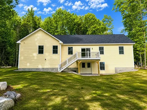 9 Evelyn's Way Hollis ME 04042