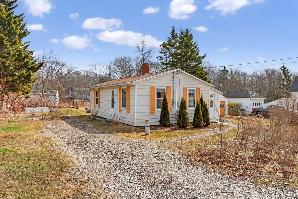 78 State Route 32 Bristol ME 04554