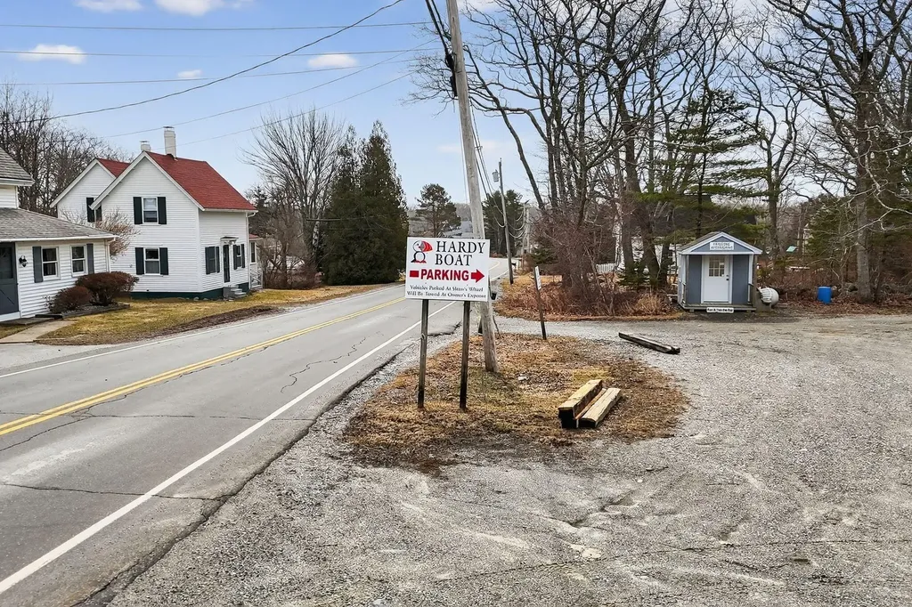 78 State Route 32 Bristol ME 04554