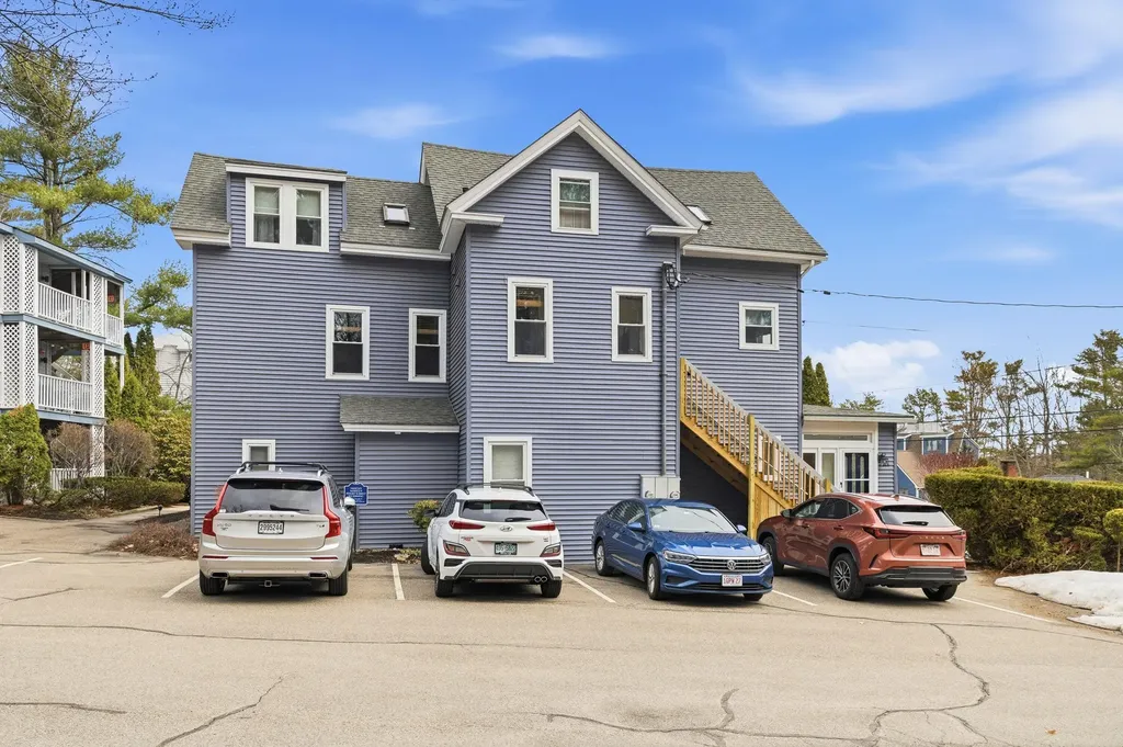 60 Pine Hill Road S York ME 03902
