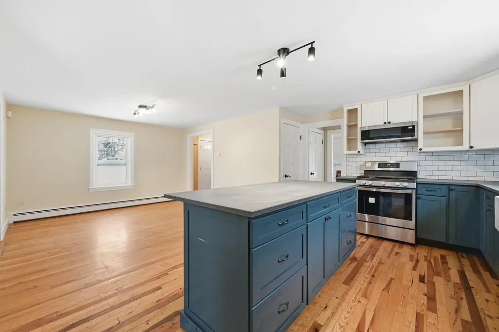 17 Glen Avenue Waterville ME 04901