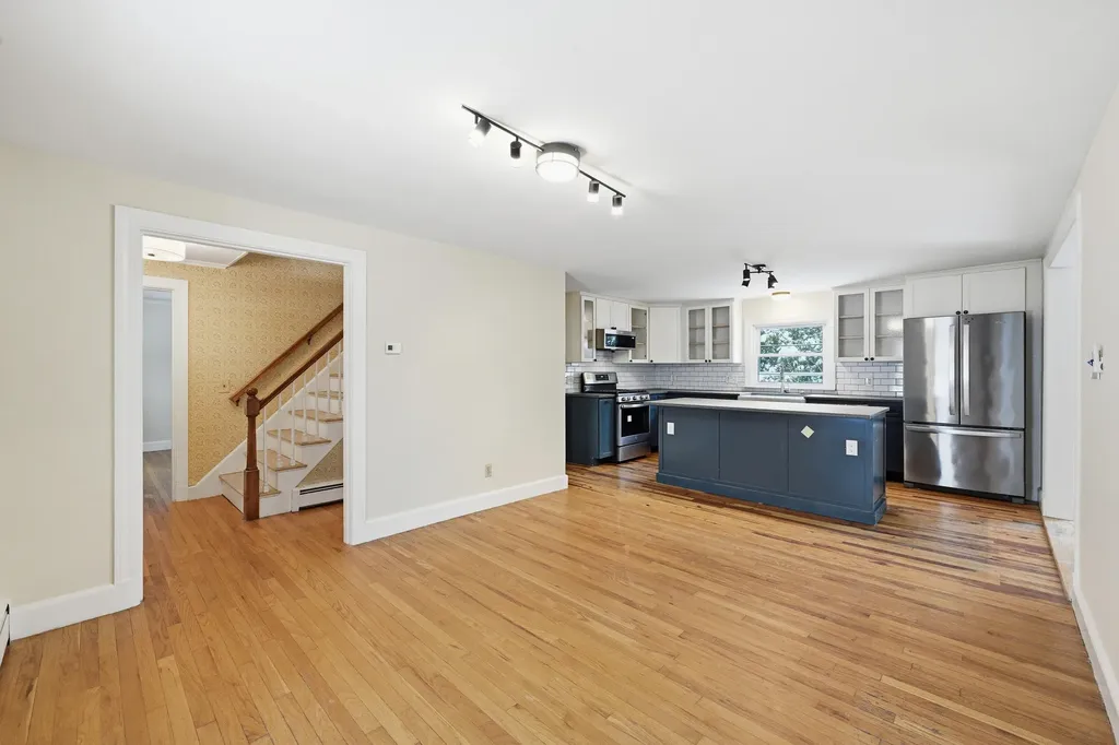 17 Glen Avenue Waterville ME 04901