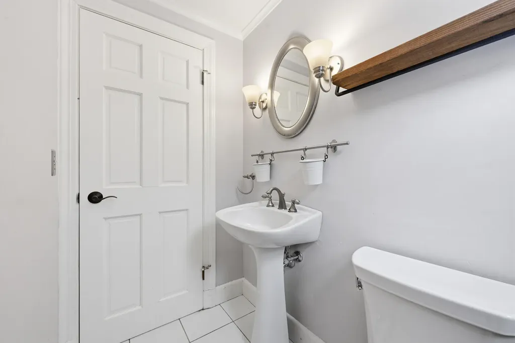 17 Glen Avenue Waterville ME 04901
