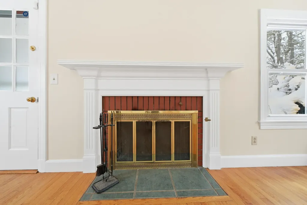 17 Glen Avenue Waterville ME 04901