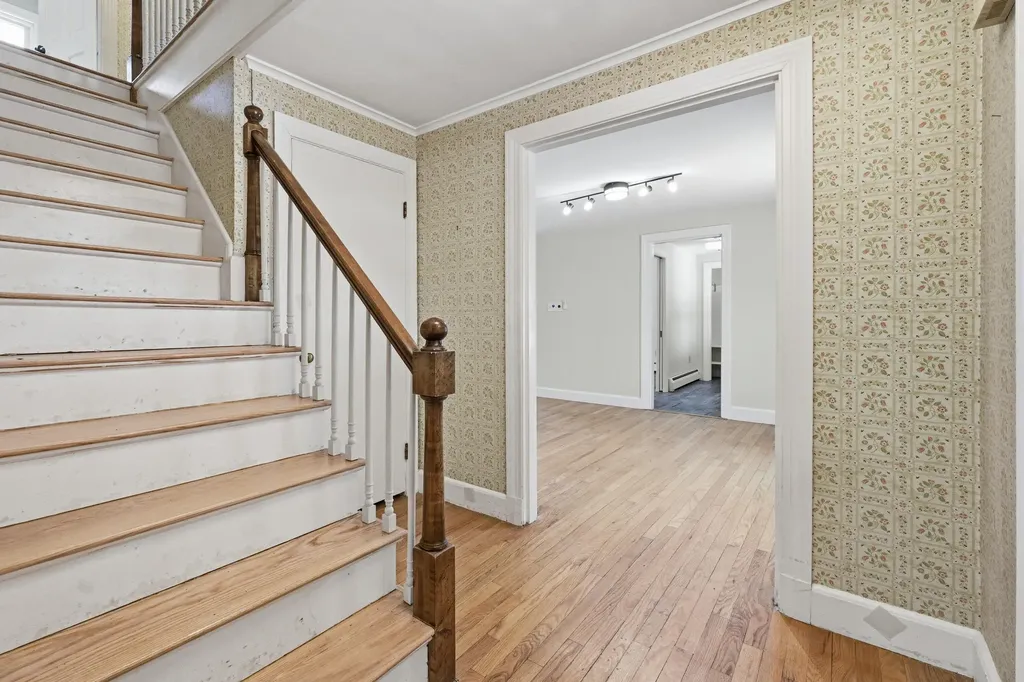 17 Glen Avenue Waterville ME 04901