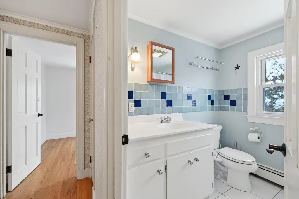 17 Glen Avenue Waterville ME 04901