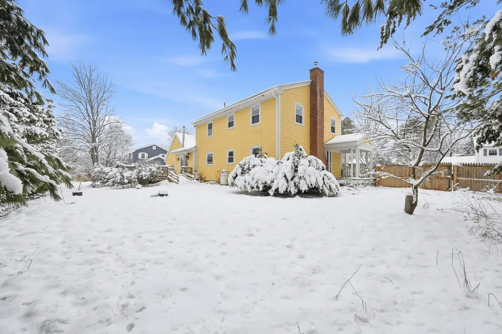 17 Glen Avenue Waterville ME 04901