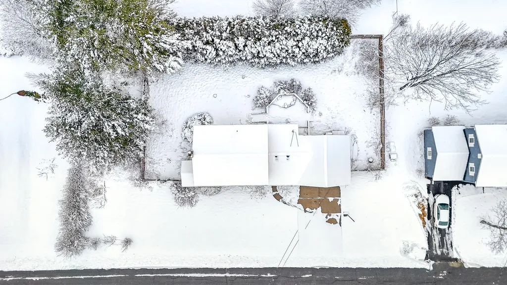 17 Glen Avenue Waterville ME 04901