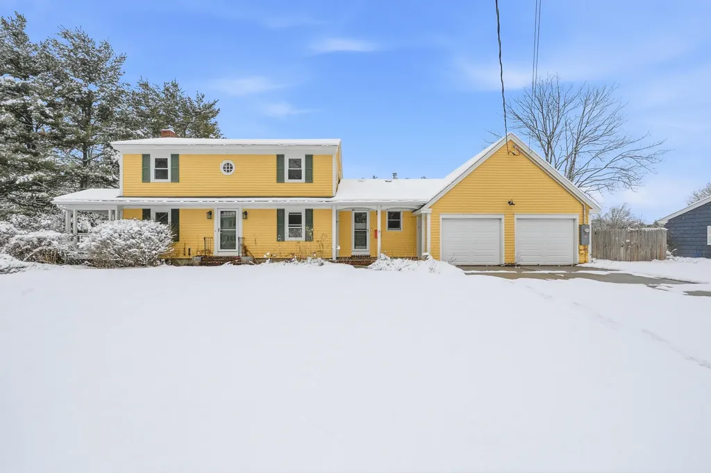 17 Glen Avenue Waterville ME 04901