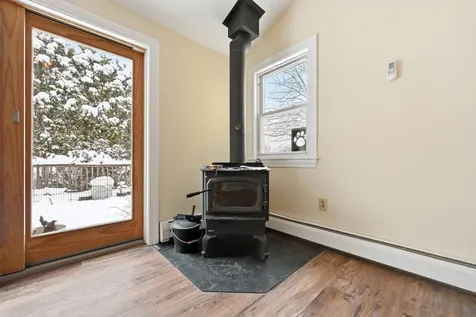 17 Glen Avenue Waterville ME 04901