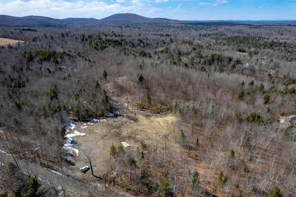 50 Kennard Road Newburgh ME 04444