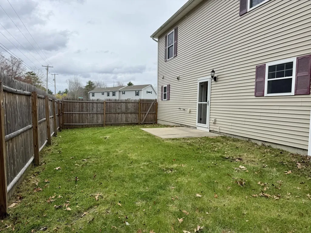 9 Pebble Lane Sanford ME 04073