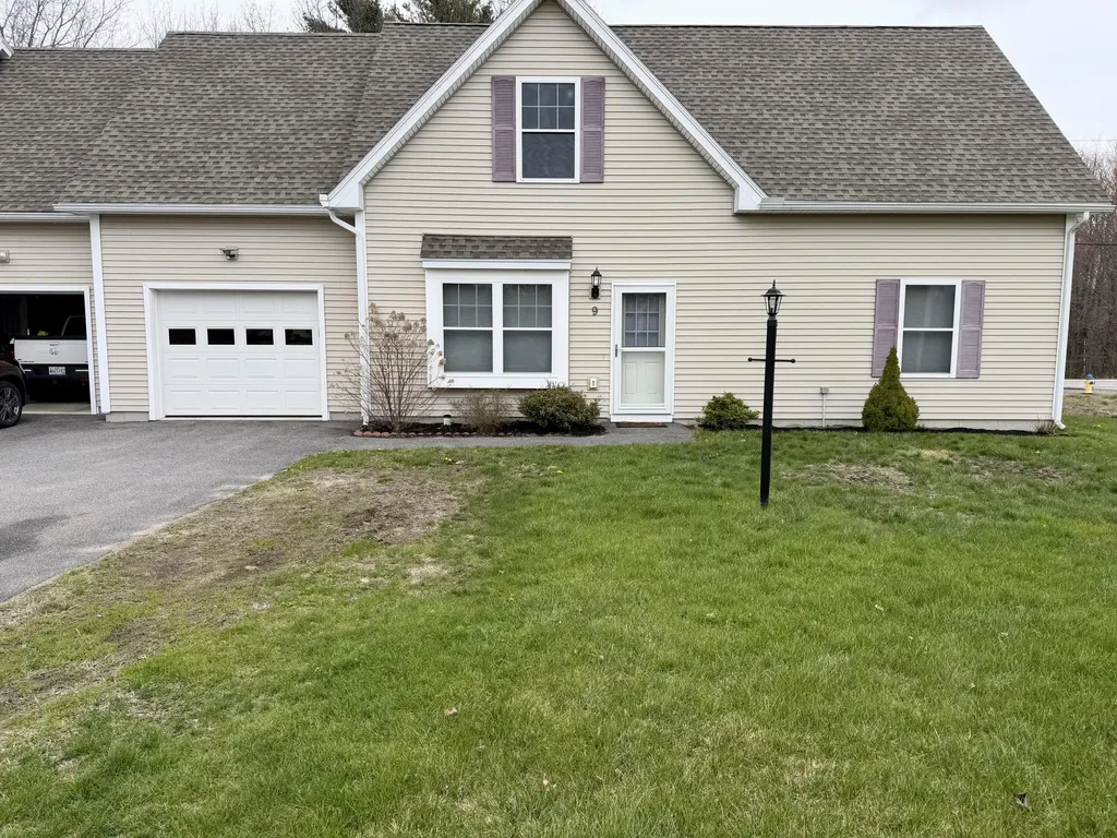 9 Pebble Lane Sanford ME 04073