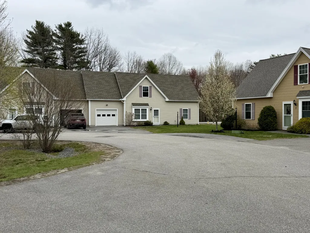 9 Pebble Lane Sanford ME 04073