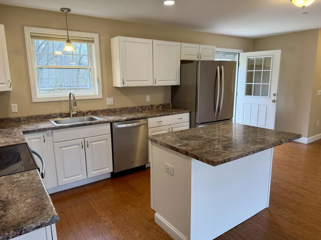 9 Pebble Lane Sanford ME 04073