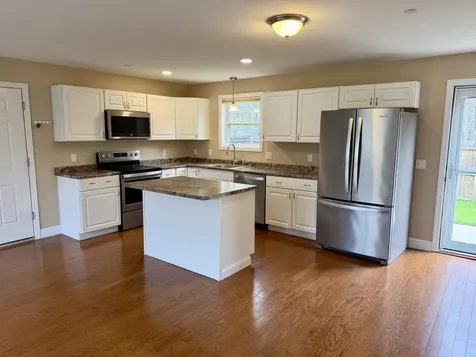 9 Pebble Lane Sanford ME 04073