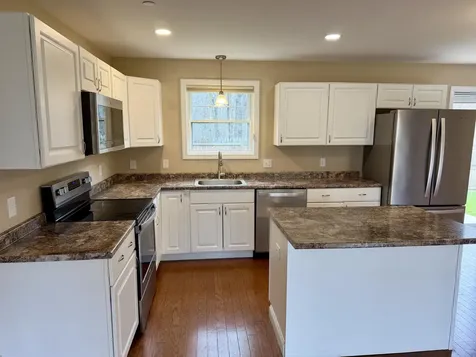 9 Pebble Lane Sanford ME 04073