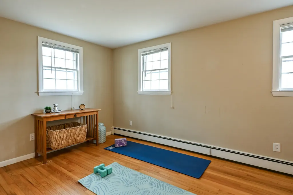 5 Oakwood Road Cape Elizabeth ME 04107