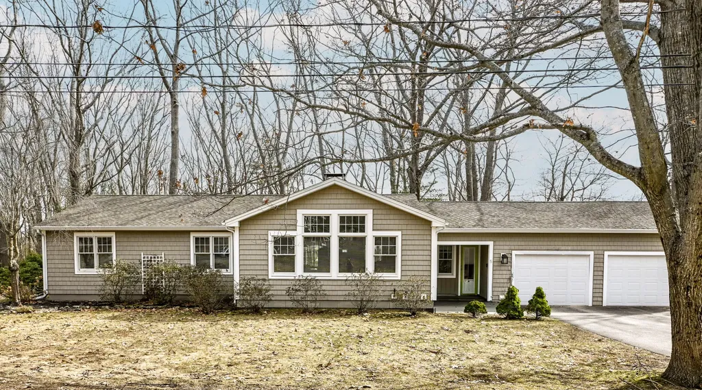 5 Oakwood Road Cape Elizabeth ME 04107