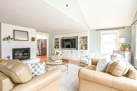 5 Oakwood Road Cape Elizabeth ME 04107