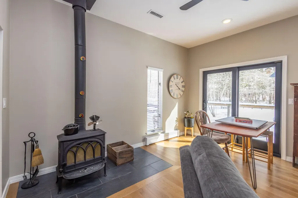 17 William Glen Drive Camden ME 04843