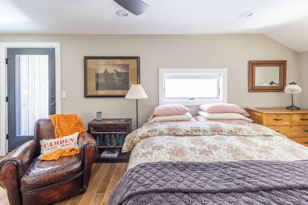 17 William Glen Drive Camden ME 04843