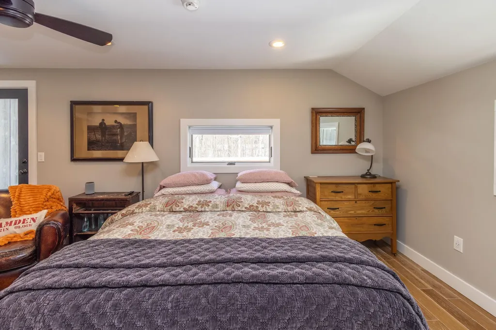 17 William Glen Drive Camden ME 04843