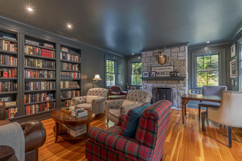 28 Harborside Road, Northeast Harbor Mount Desert ME 04662