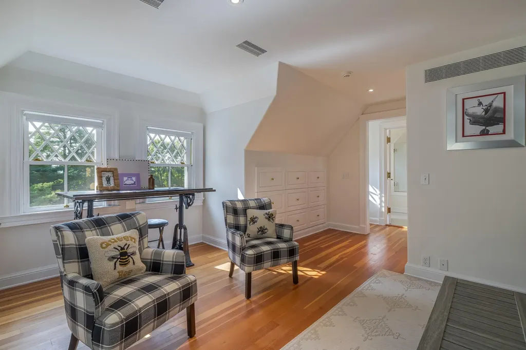 28 Harborside Road, Northeast Harbor Mount Desert ME 04662