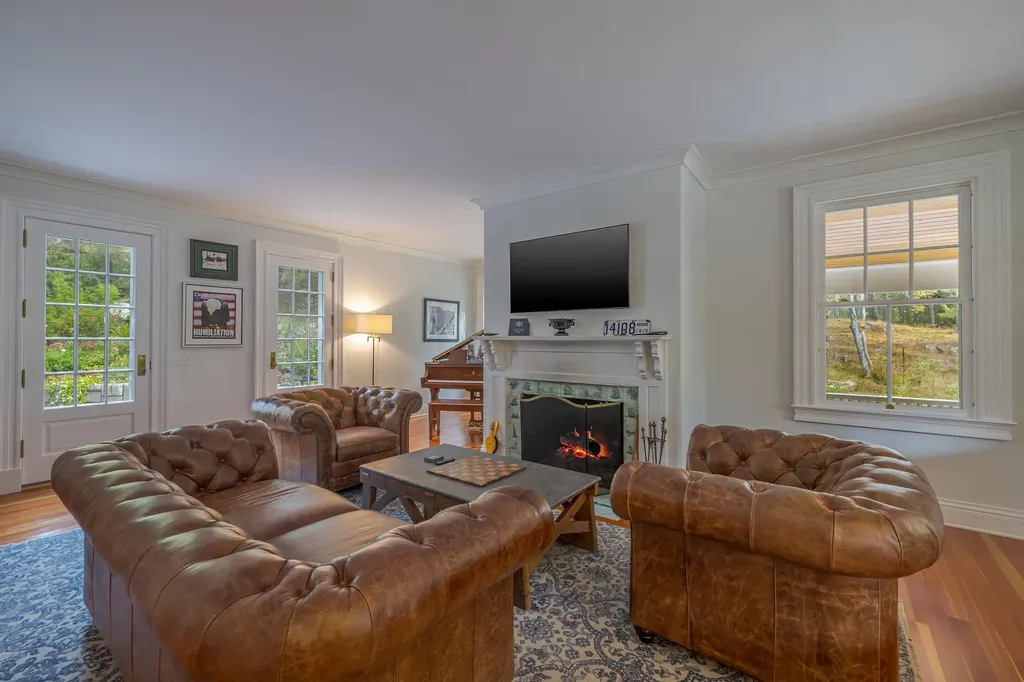 28 Harborside Road, Northeast Harbor Mount Desert ME 04662